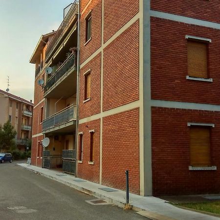 Bixio Apartment Pavia Bagian luar foto