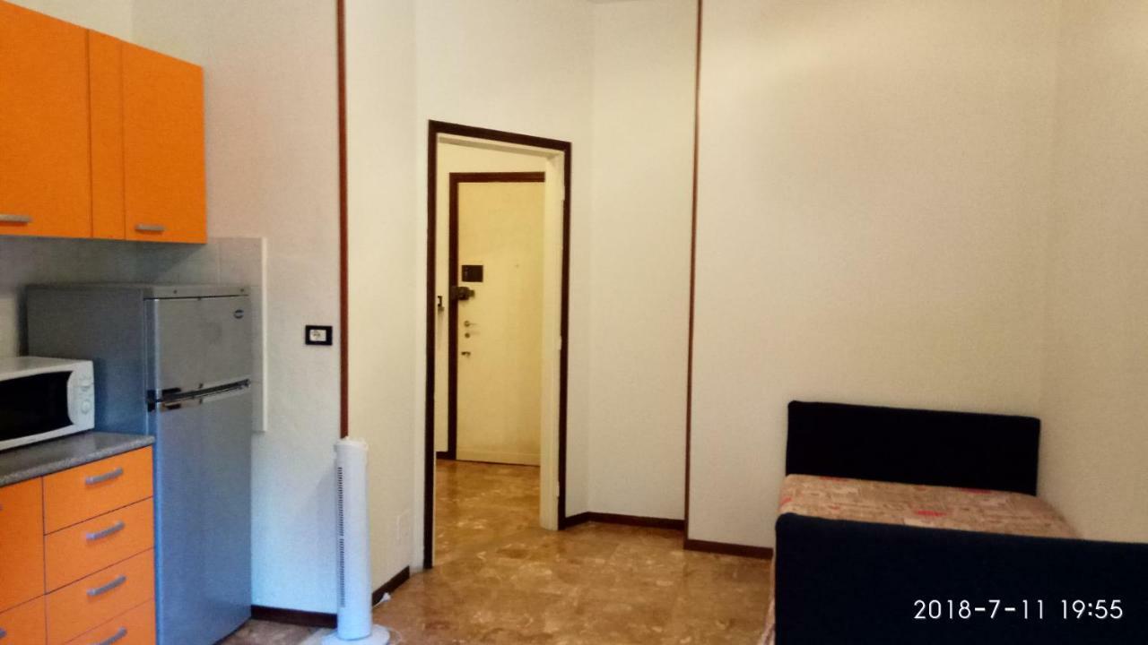 Bixio Apartment Pavia Bagian luar foto