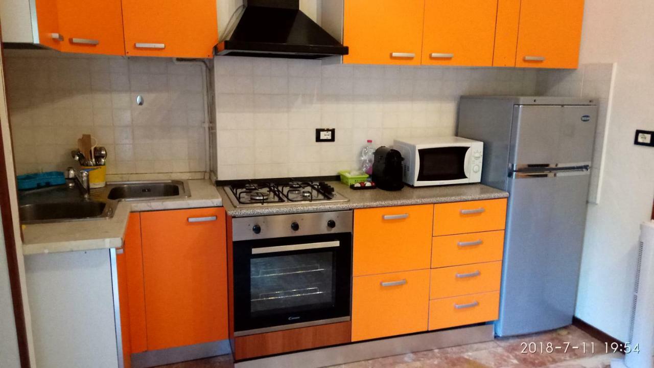 Bixio Apartment Pavia Bagian luar foto