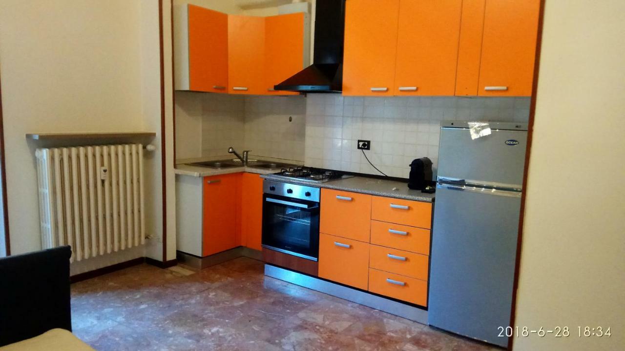 Bixio Apartment Pavia Bagian luar foto