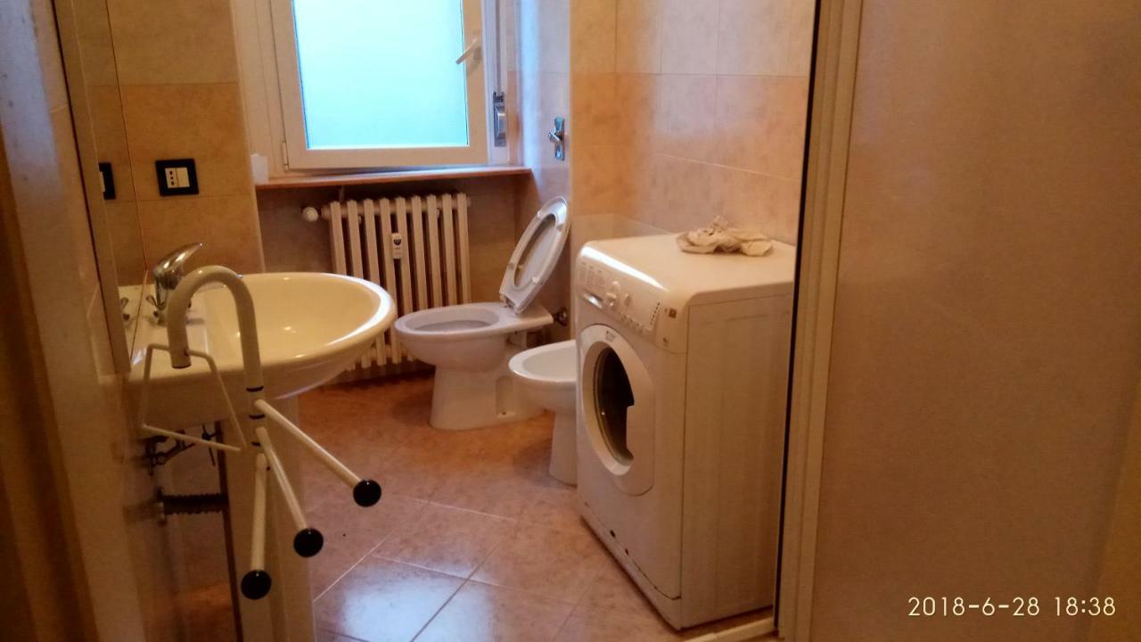 Bixio Apartment Pavia Bagian luar foto